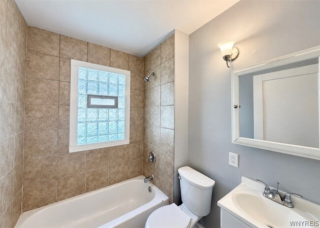 Building Photo - 9 Lovering Ave