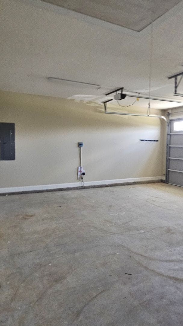 Building Photo - Knights Landing four bedroom home