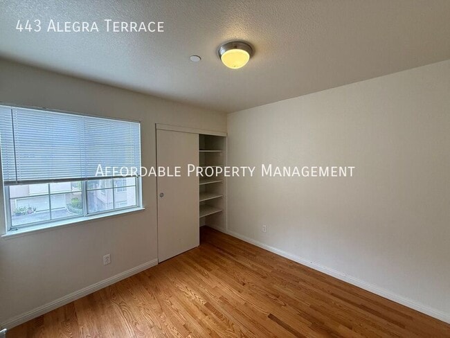 Building Photo - 443 Alegra Terrace