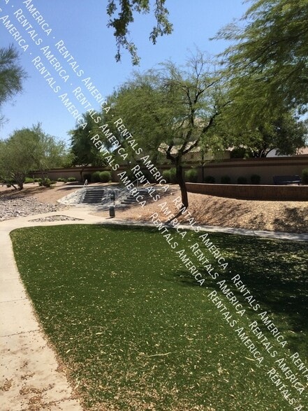 Building Photo - 2738 E Indian Wells Pl