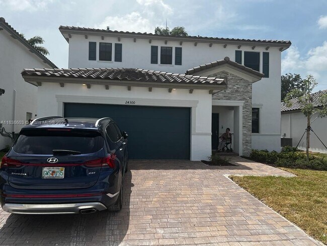 Primary Photo - 24300 SW 119th Pl