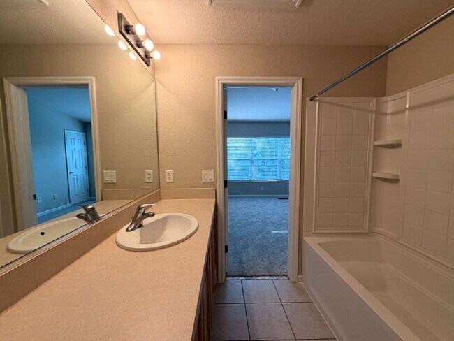 Building Photo - NEWLY UPGRADED 2BD/2.5 BATH TOWNHOME IN THE EXCLUSIVE WYNCHASE COMMUNITY!!