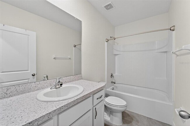 Building Photo - 5068 Captain Davis Dr