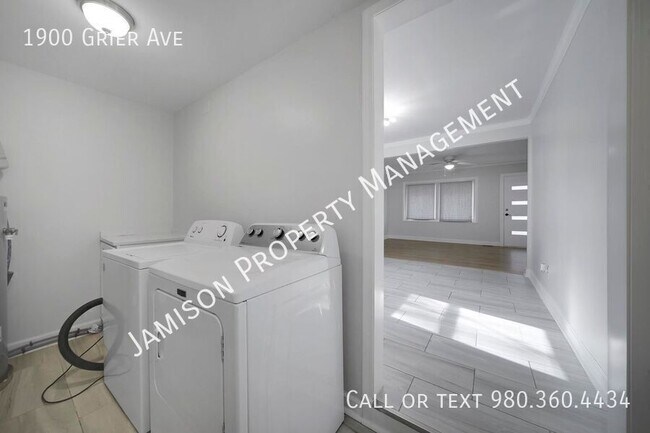 Building Photo - 1900 Grier Ave