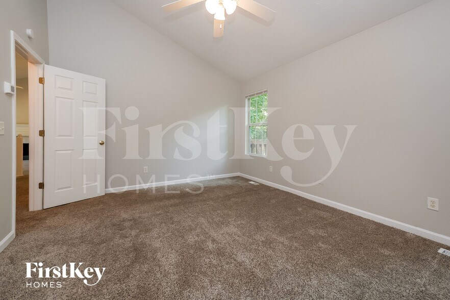 Building Photo - 240 Greensprings Dr