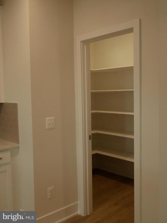 Building Photo - 120 Galaxy Pl