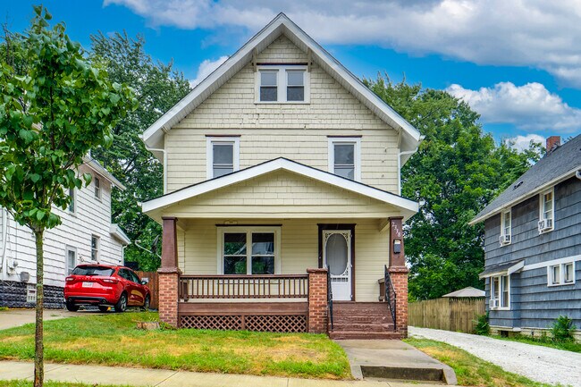 Primary Photo - 2338 16th St SW