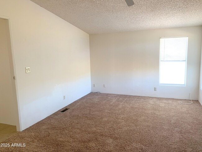 Building Photo - 1225 N San Marcos Dr