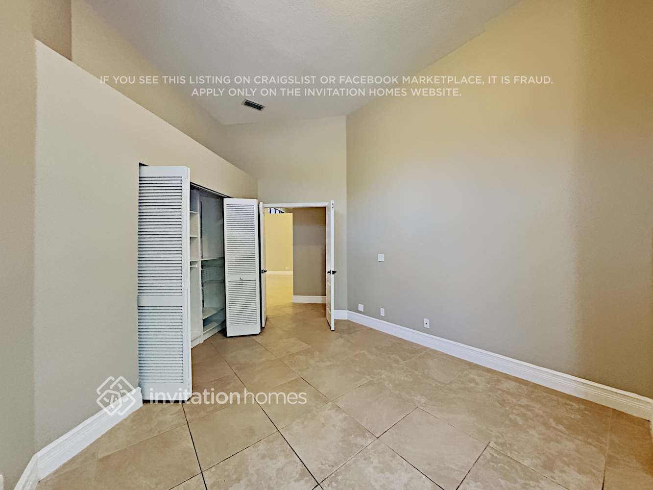 Building Photo - 1076 Deerwood Ln
