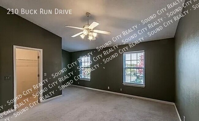Building Photo - 210 Buck Run Dr
