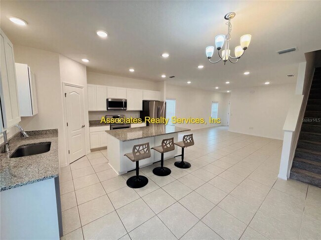 Building Photo - 12547 NW 7th Pl