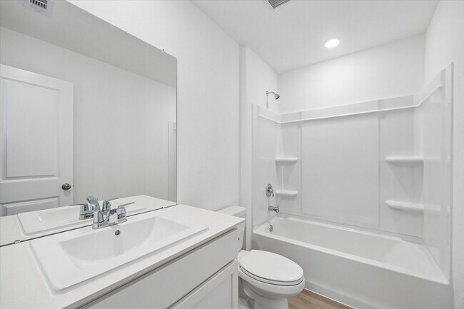 Building Photo - 16847 Spotted Oak Dr