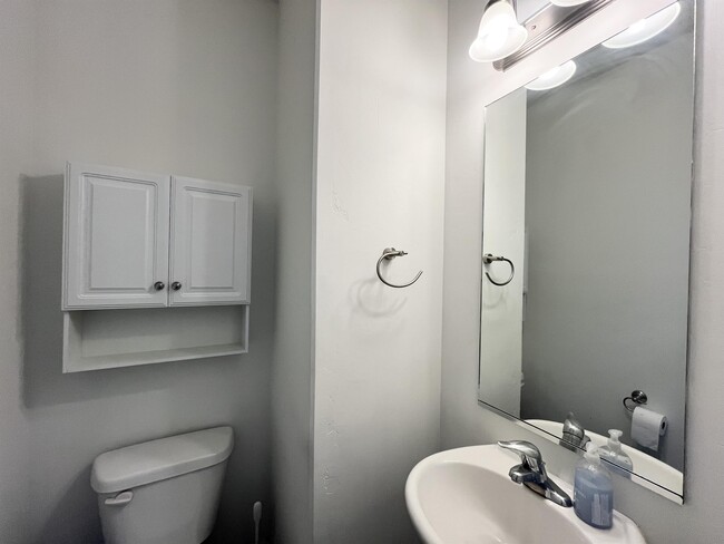 Building Photo - 3546 Terra Sol Dr