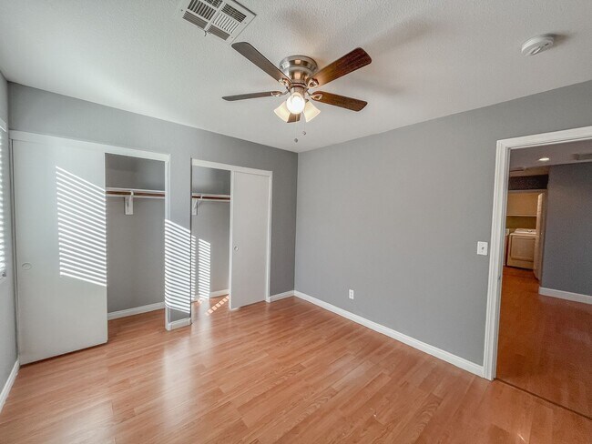 Building Photo - 3335 Antique Rose Dr