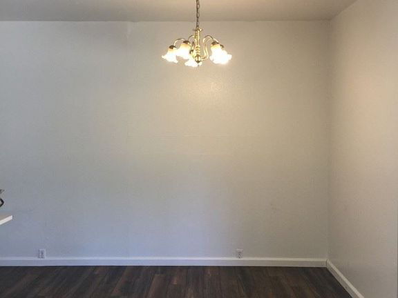 Building Photo - "Charming 3-Bedroom Home with Granite Touc...