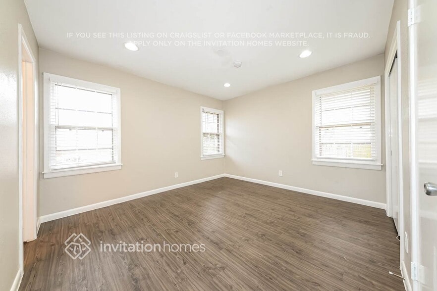 Building Photo - 1222 McDonald Dr