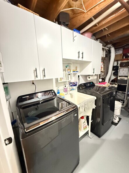 Building Photo - 6436 Blarney Stone Ct