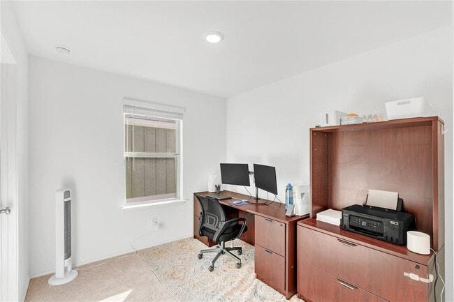 Building Photo - 308 Singing Dove Wy