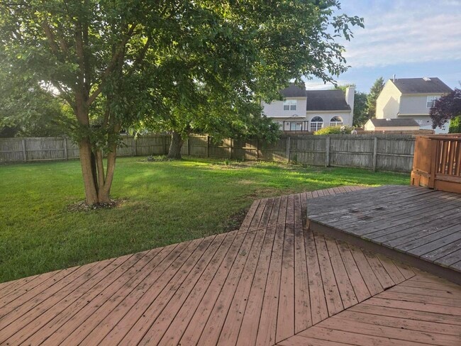 Building Photo - 7129 St Andrews Dr
