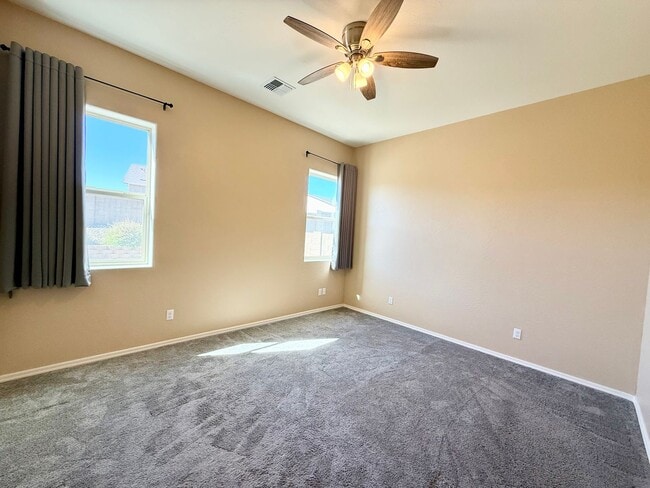 Building Photo - BEAUTIFUL GRANVILLE HOME!