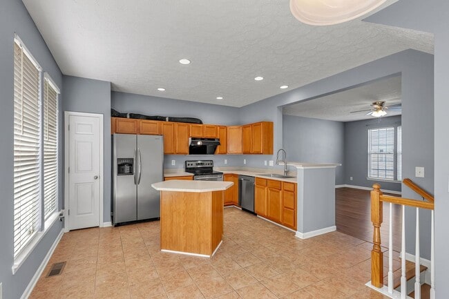 Building Photo - Spacious 2-Bedroom home in Prime West Nash...