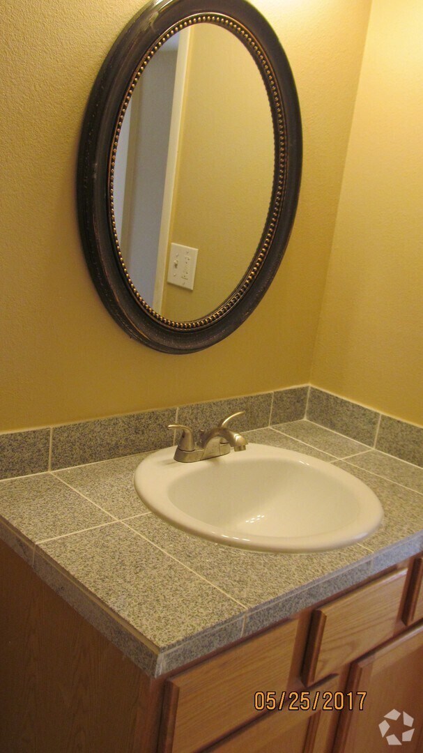 Building Photo - ASU AREA - REMODELED 5BR 2BA HOUSE SWIMMIN...