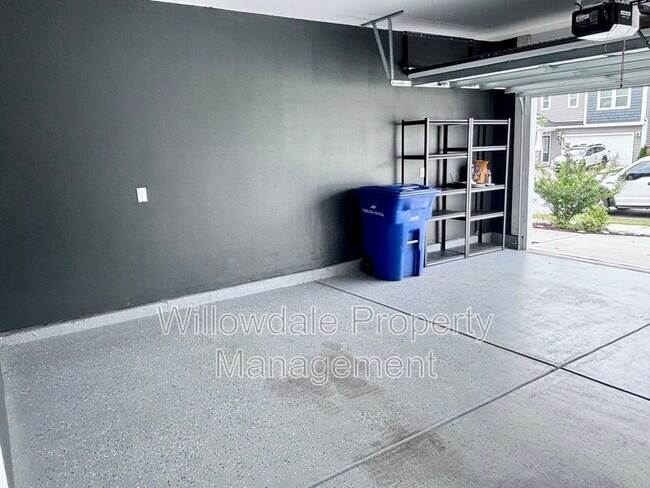 Building Photo - 1020 Garrow Dr