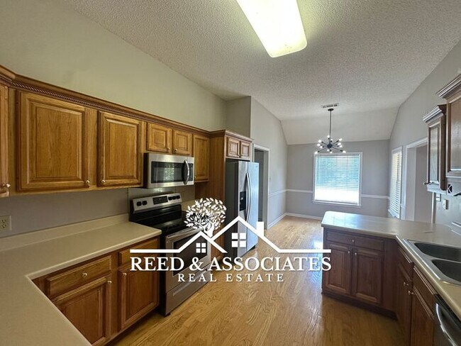 Building Photo - 3 Bedroom in Cordova-Appling Area