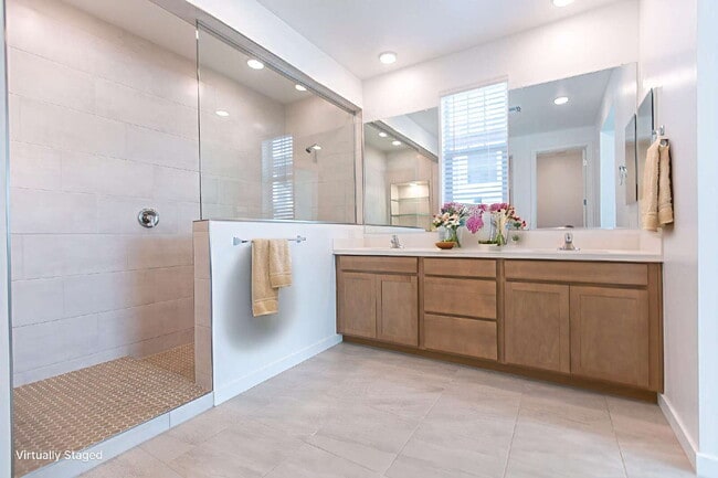 Building Photo - 23007 E Watford Dr