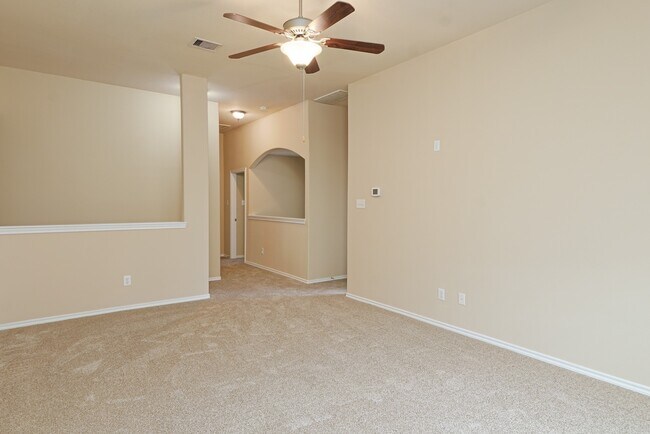 Building Photo - 3042 Camelia View Ln