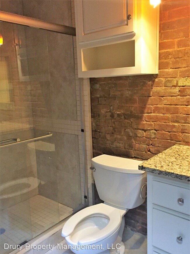 Building Photo - 2 br, 1 bath House - 311 Park Central West #B