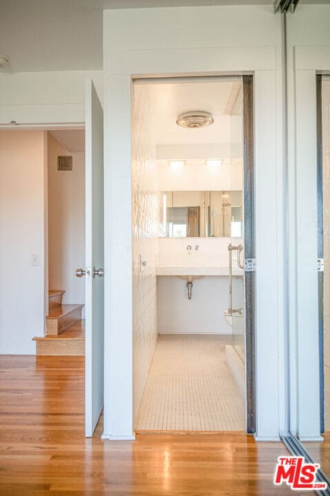 Building Photo - 8895 Appian Way