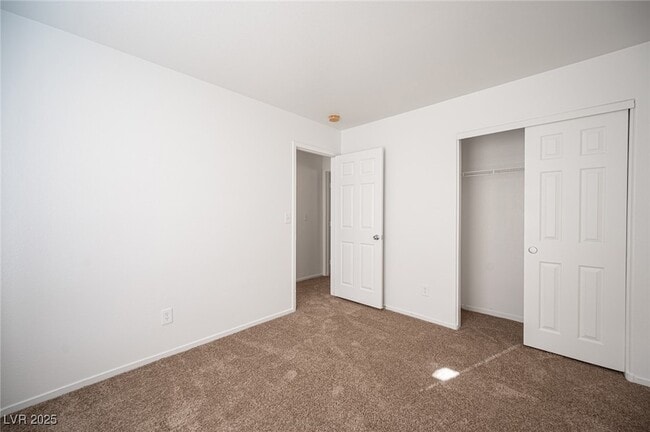 Building Photo - 5928 Strayhorn Ct