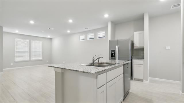 Building Photo - 9280 Pear Butte Dr