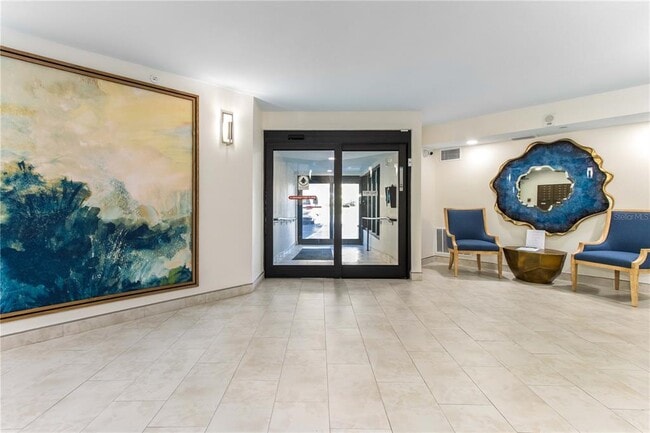 Building Photo - 690 Island Way