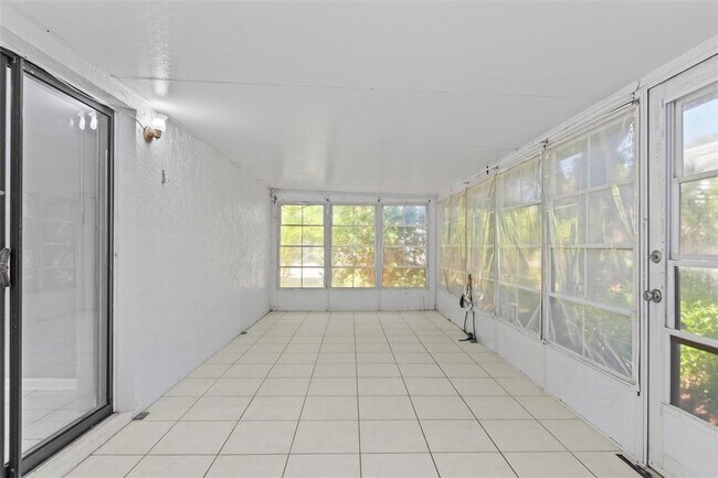 Building Photo - 1205 S Flagler Ave