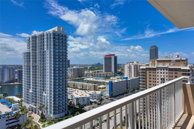 Building Photo - 1950 S Ocean Dr