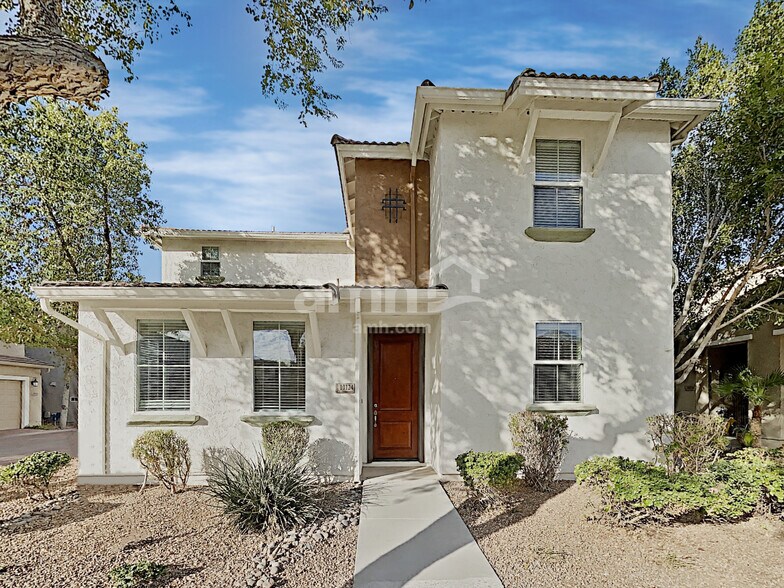 Primary Photo - 10124 E Isleta Ave