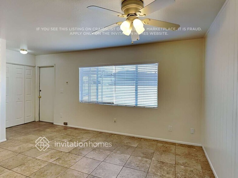 Building Photo - 3240 W Cholla St