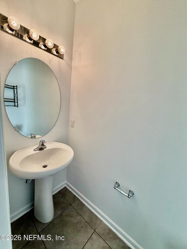 Building Photo - 4080 Oak Mill Rd