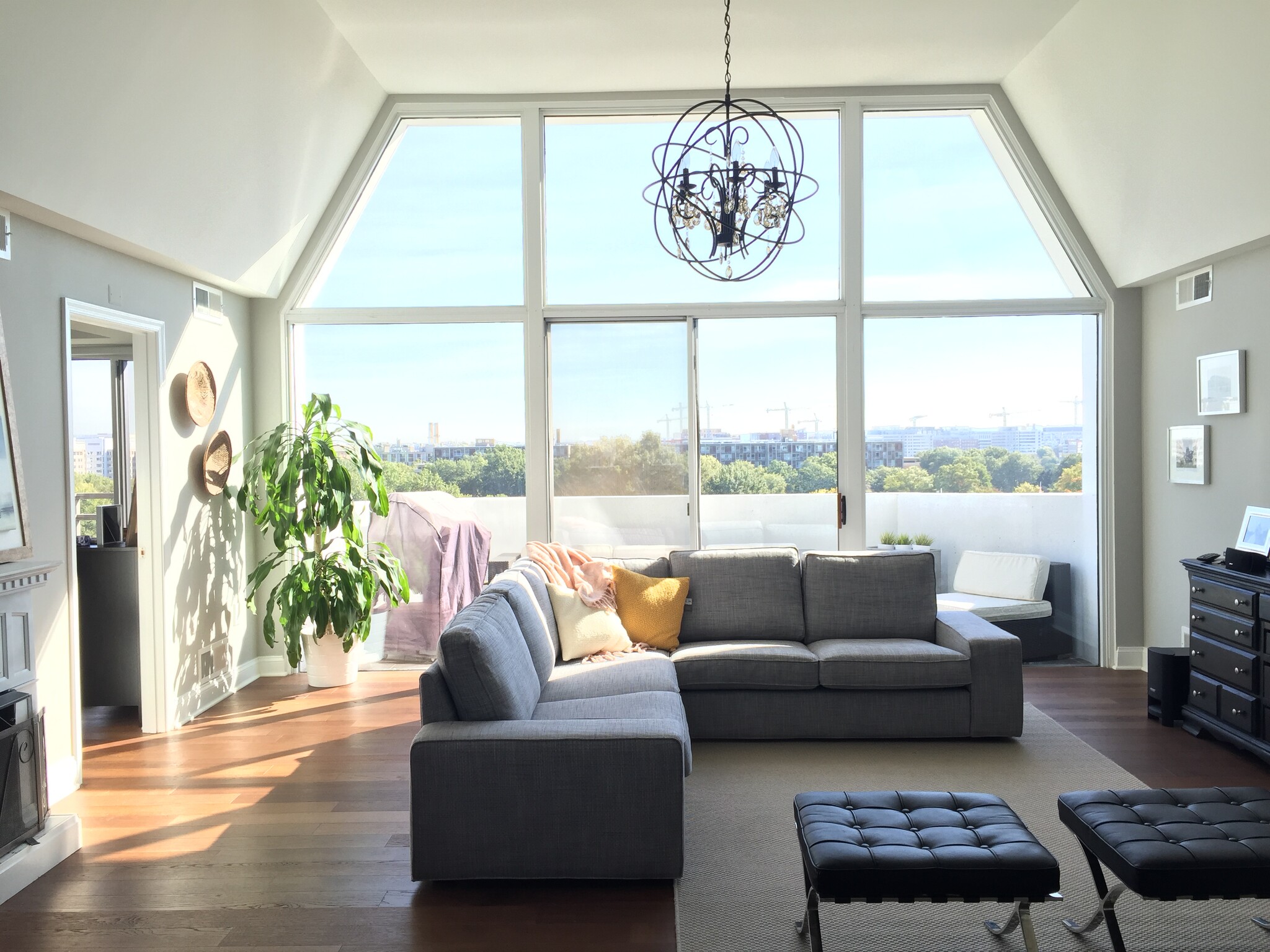 Building Photo - 700 7th St SW