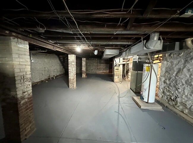 Building Photo - 3214 Natural Bridge Ave