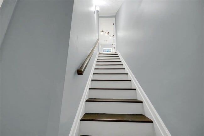 Building Photo - 957 Keldron Ct