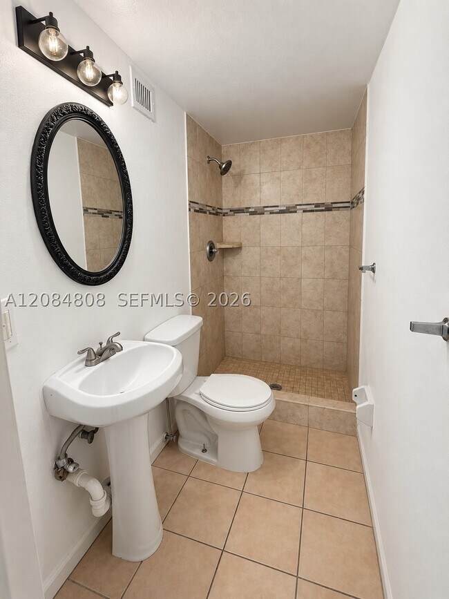 Building Photo - 2237 NW 55th Terrace