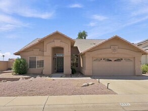 Building Photo - 4 Bedroom Home in the Heart of Ahwatukee for Rent
