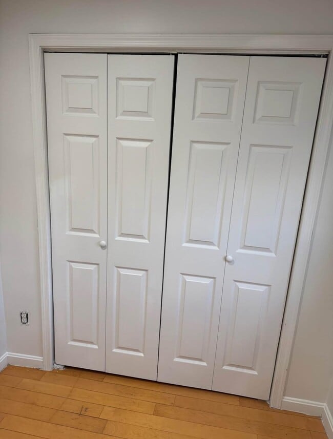 Building Photo - 135 W 22nd St