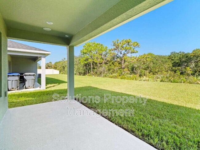 Building Photo - 2192 Vinifera Dr