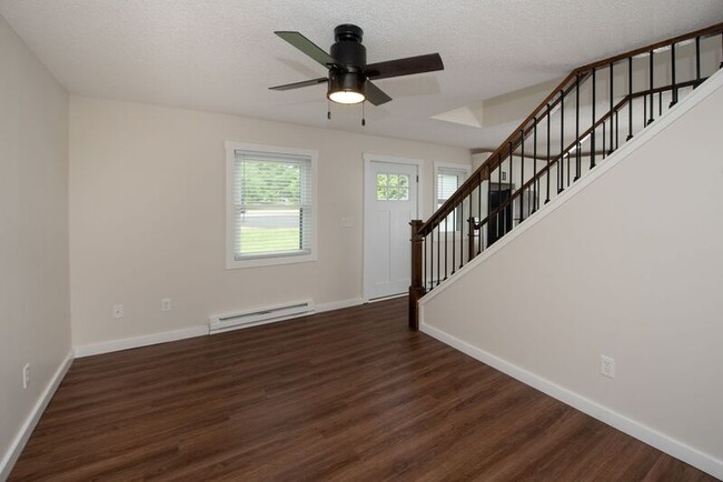 Building Photo - 14 D Kirby Rd