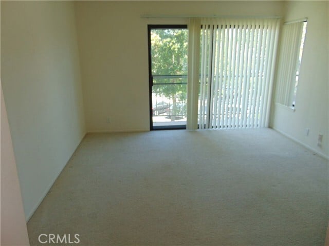 Building Photo - 2203 Apricot Dr