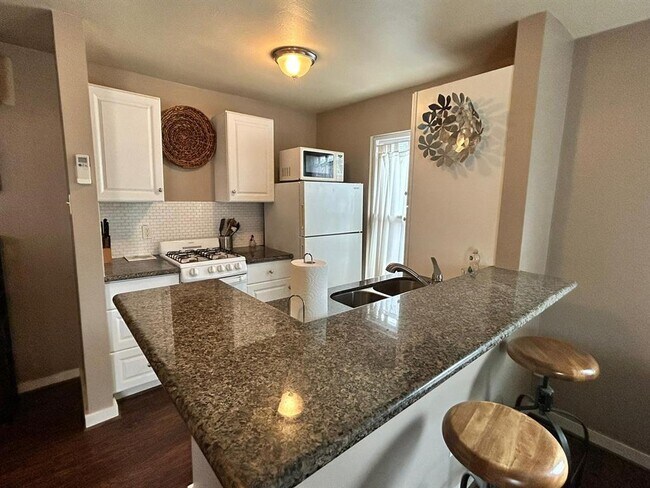 Building Photo - 2348 Dryden Rd